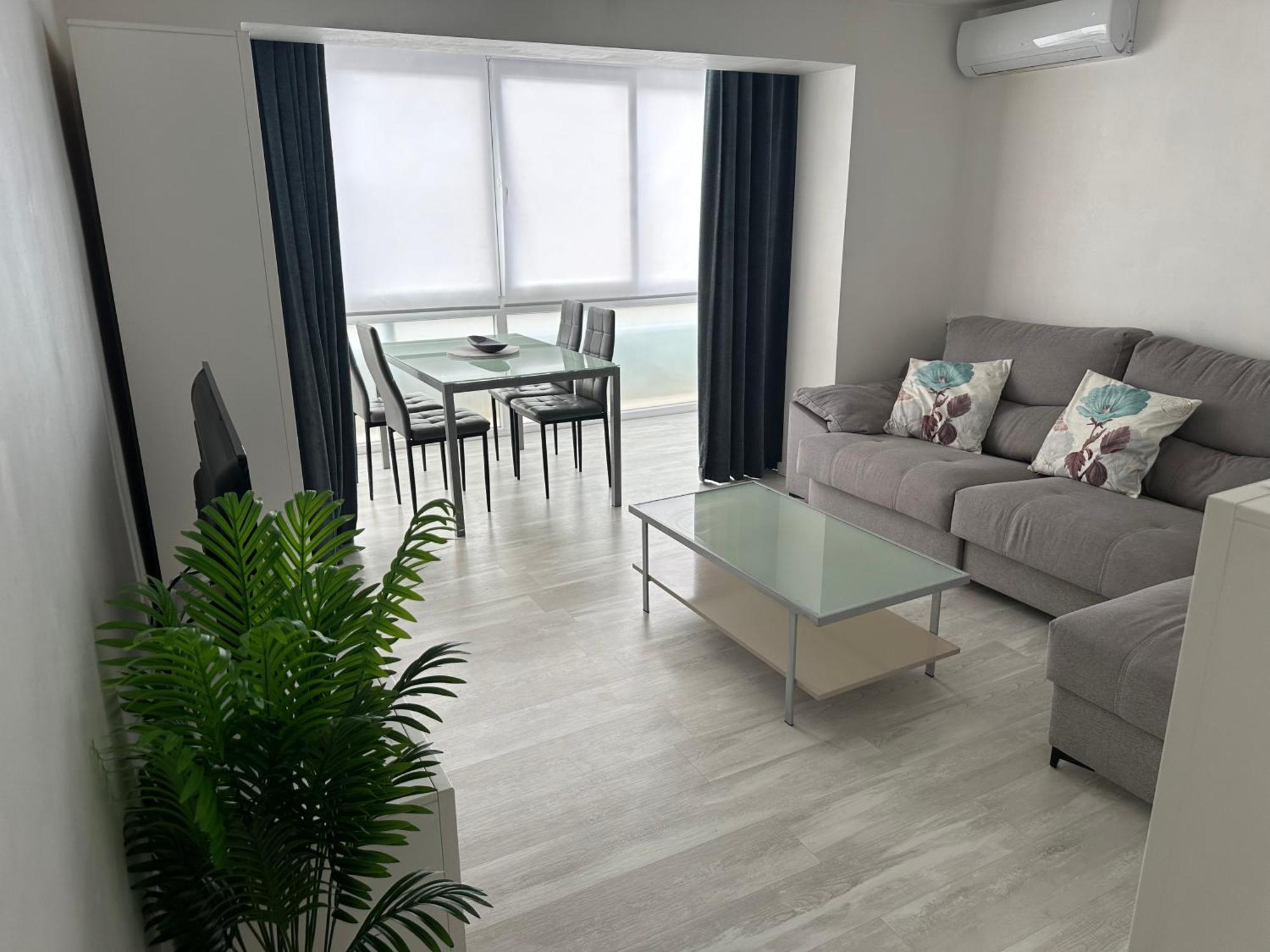 Apartamento Suzanna เบนิดอร์ม ภายนอก รูปภาพ